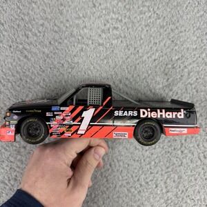 CHEVROLET NASCAR TRUCK SERIES SEARS DIE HARD #1 PJ JONES M17